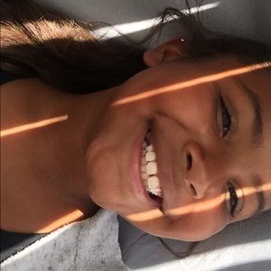 Meet your Posher, Leilani